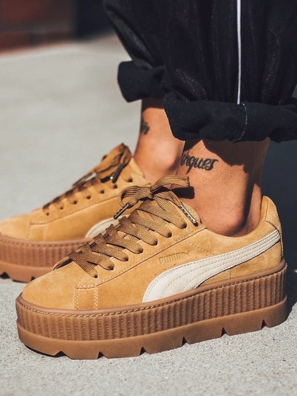 Puma Cleated Creeper Rihanna Fenty in Golden Brown Women’s Size 9
